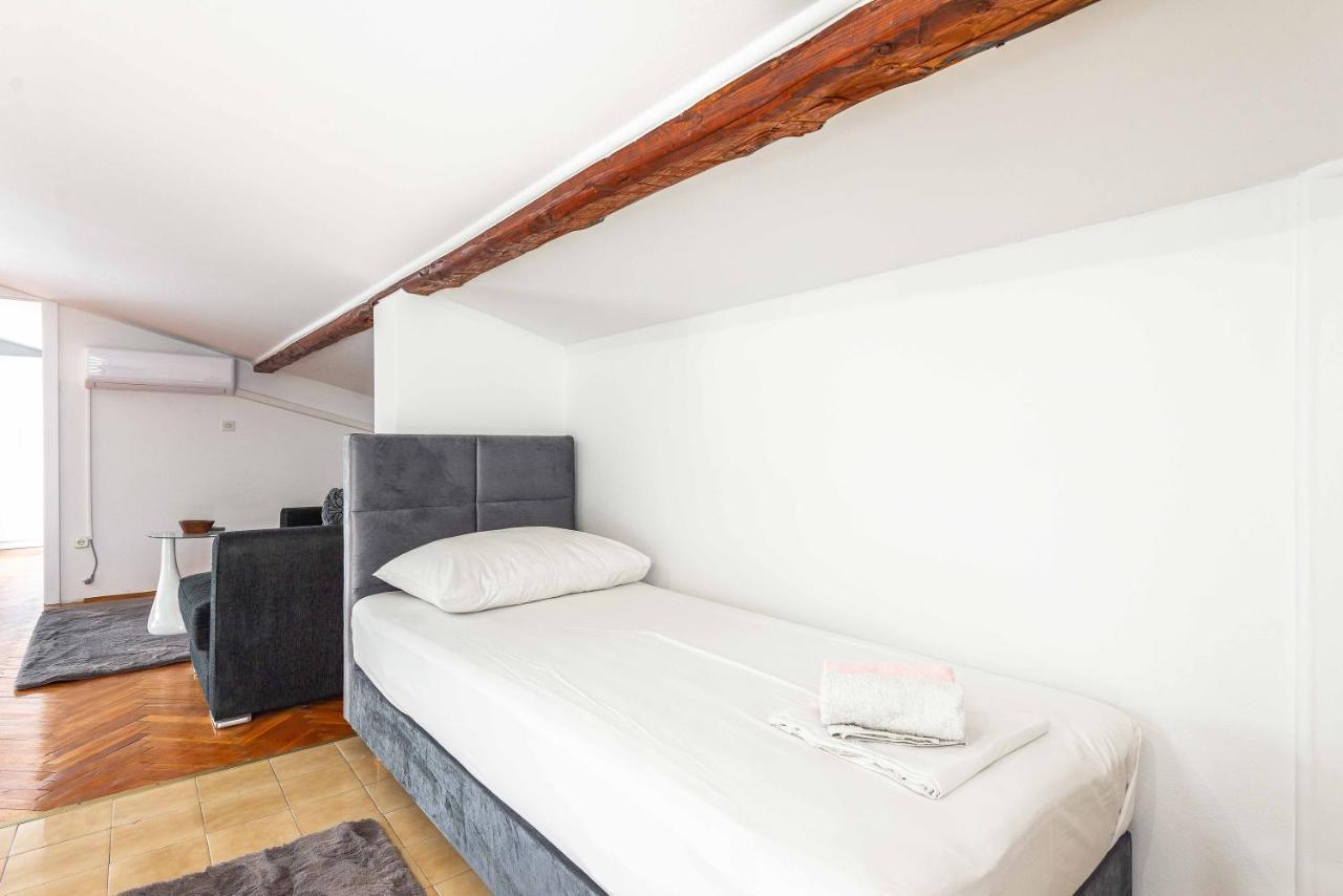 Apartmani Tatjana Novalja Dış mekan fotoğraf
